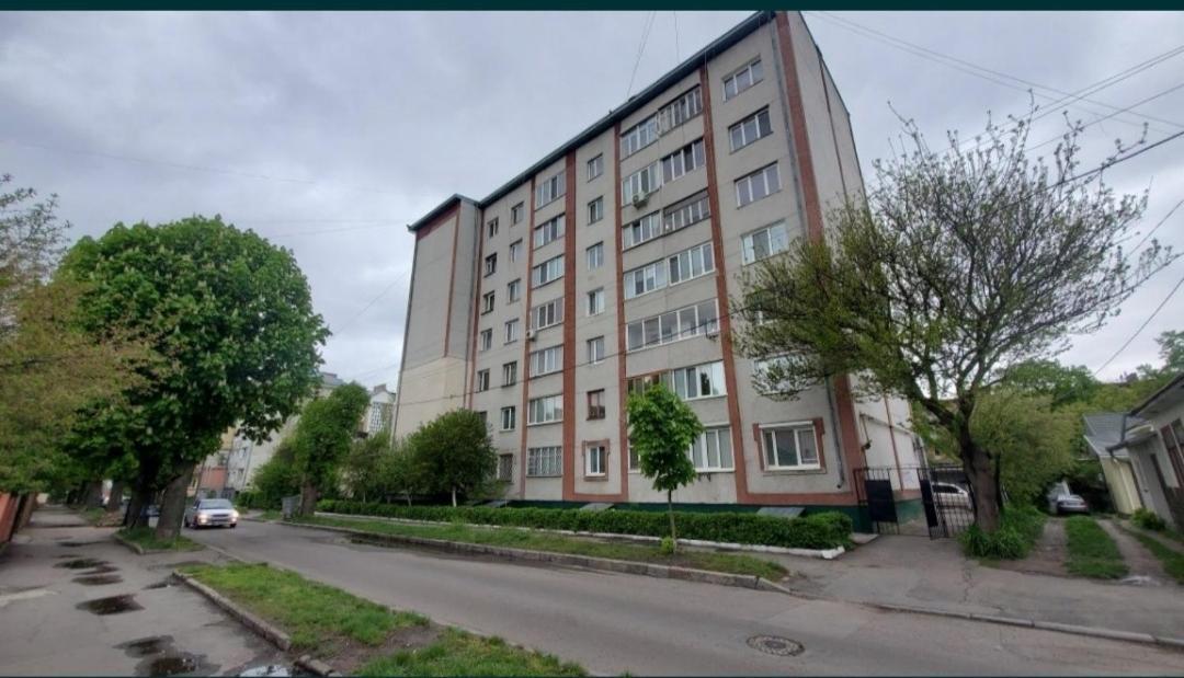 Затишні Апартаменти В Центрі Rivne Ngoại thất bức ảnh